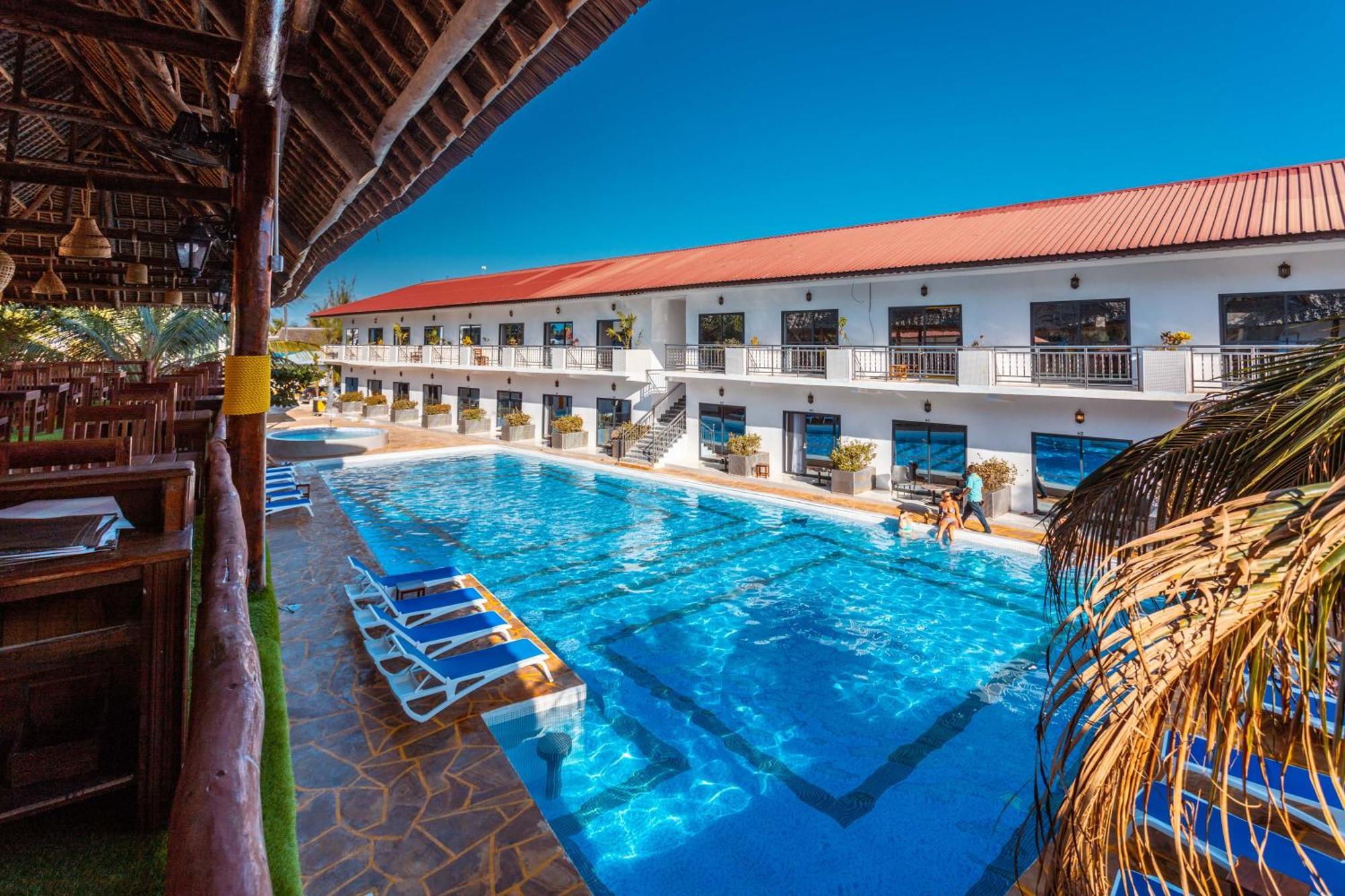 Canary Hotel & Spa Nungwi Bagian luar foto