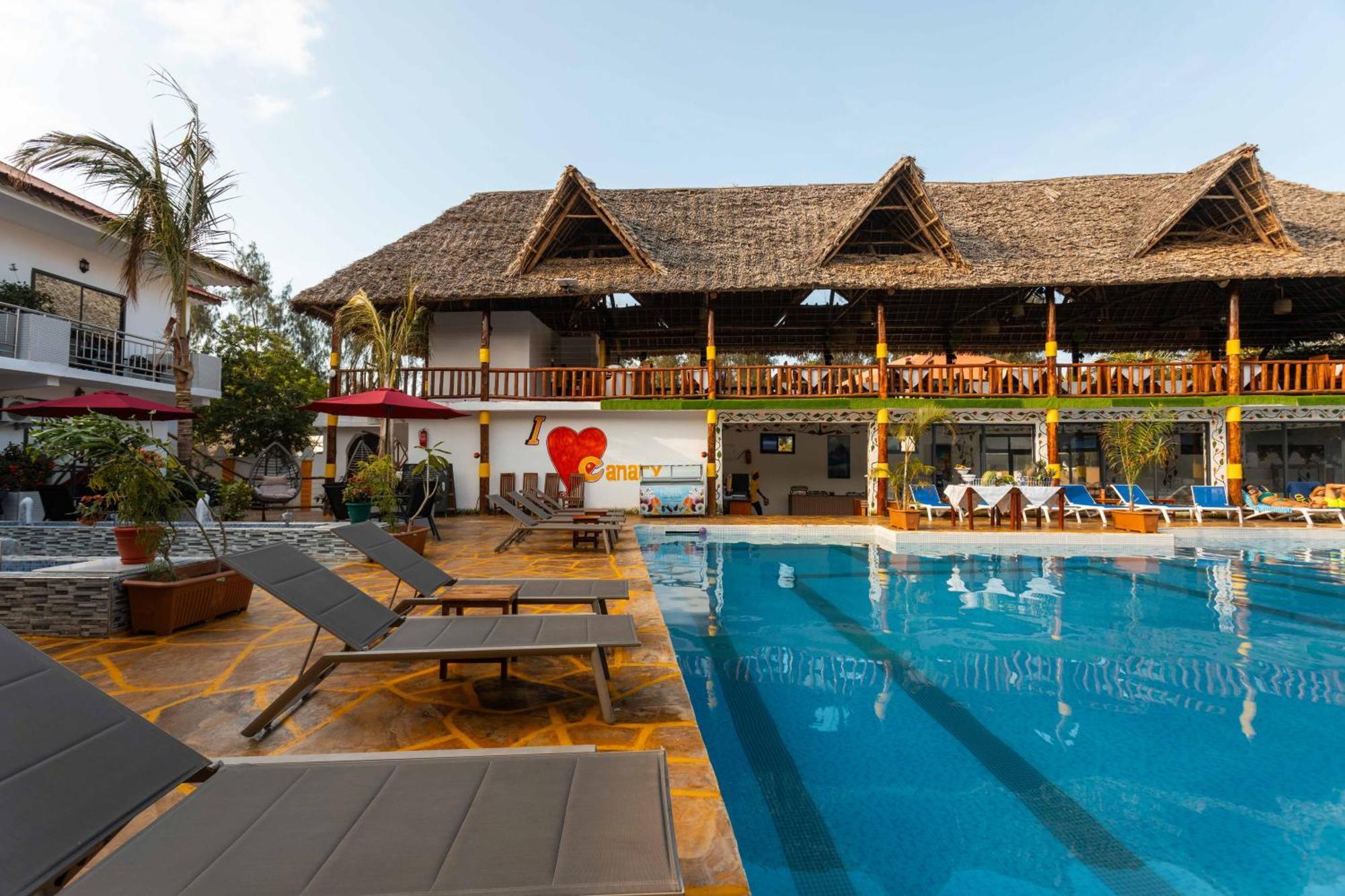 Canary Hotel & Spa Nungwi Bagian luar foto